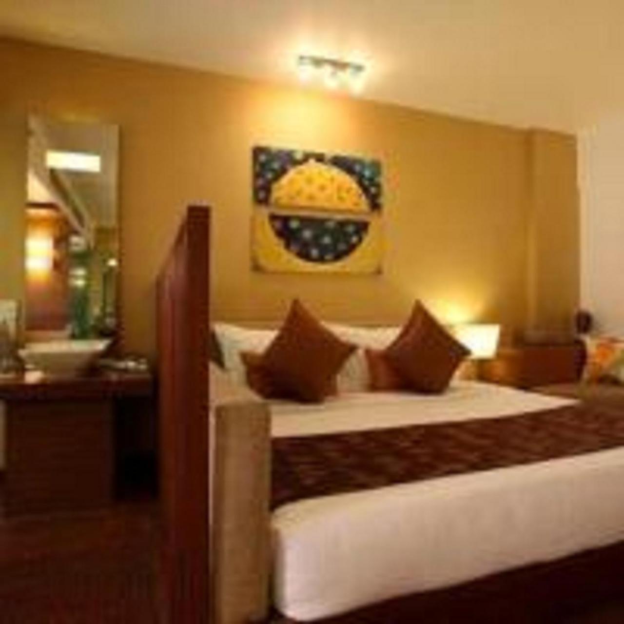 Yogi Executive, Navi Mumbai Hotel Exterior photo