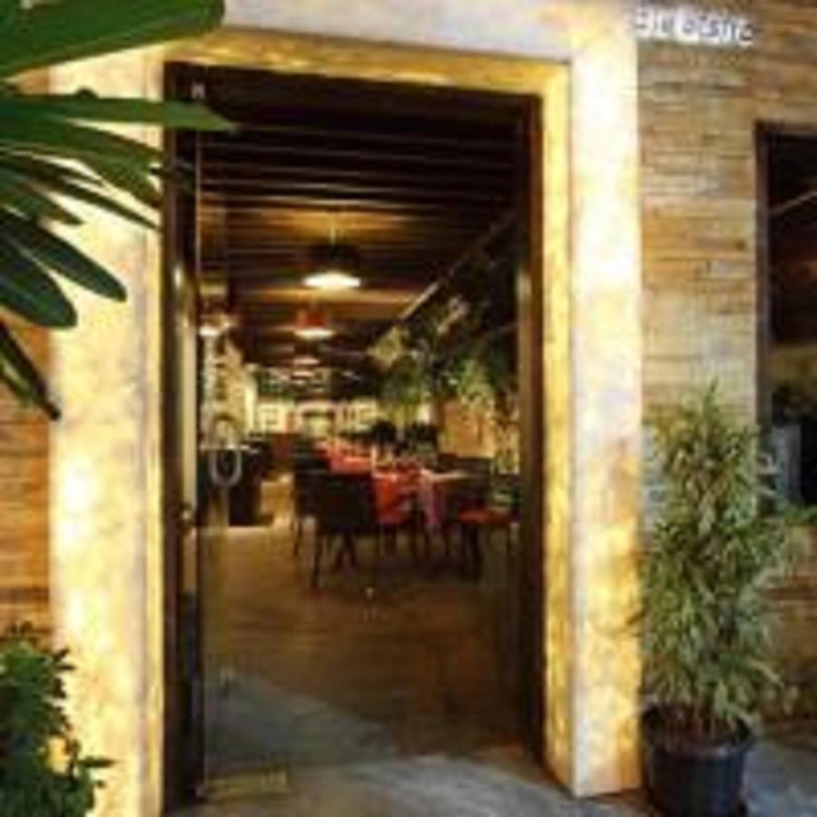 Yogi Executive, Navi Mumbai Hotel Exterior photo